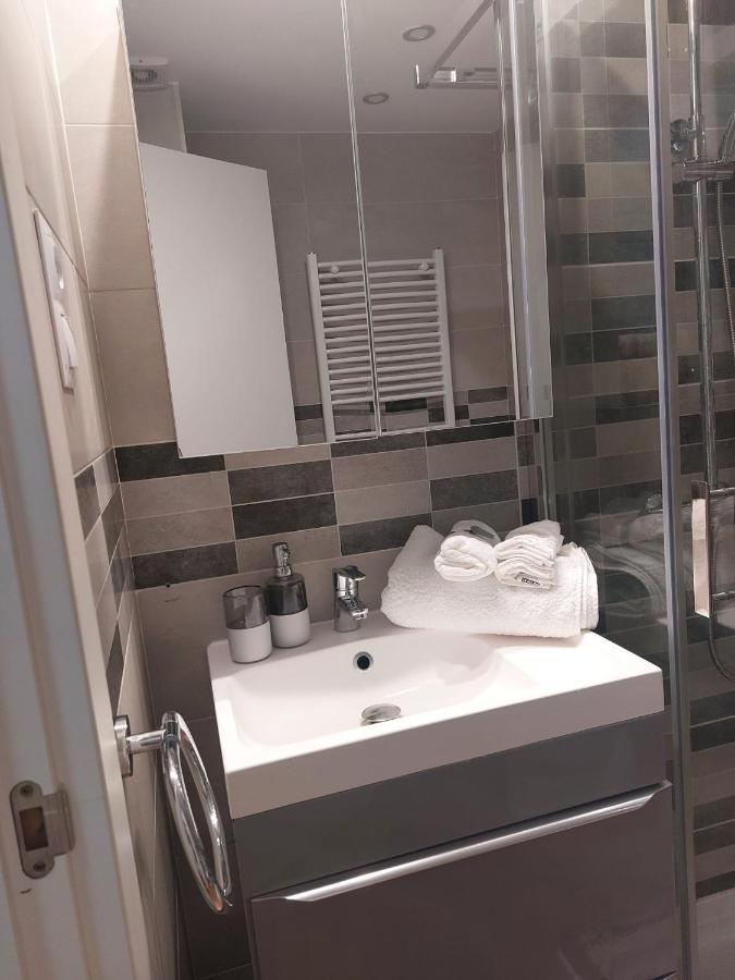 Apartamento Zaragoza Plaza Europa Esterno foto